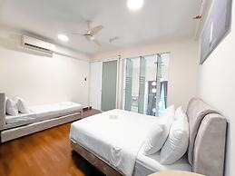 The Scott Garden by Manhattan Group