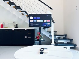 The Scott Garden by Manhattan Group