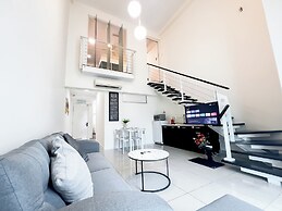 The Scott Garden by Manhattan Group