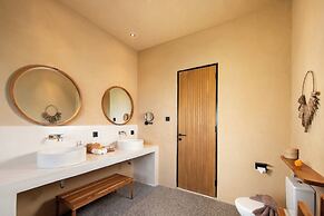 Cabana Kedungu by Ini Vie Hospitality