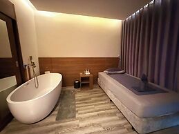 Astica Hotel Nha Trang