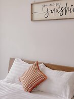 Vinhomes Ocean Park Apartment Ha Noi - 20 October Homestay