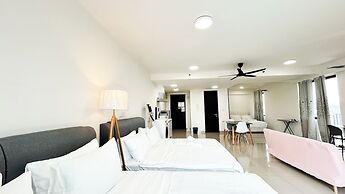 Trefoil by Manhattan Group