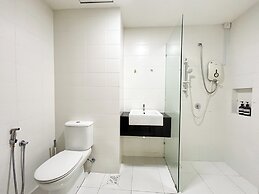 Trefoil by Manhattan Group