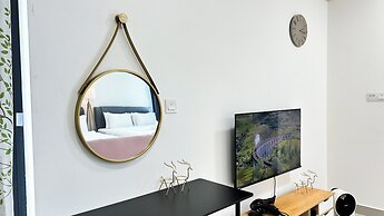 Trefoil by Manhattan Group