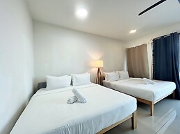 Trefoil by Manhattan Group