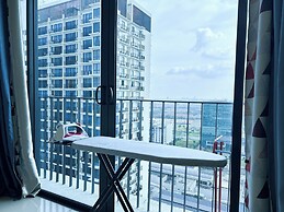 Trefoil by Manhattan Group