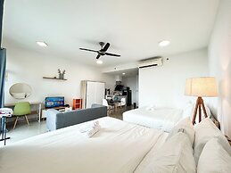 Trefoil by Manhattan Group