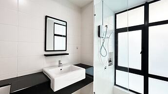 Trefoil by Manhattan Group