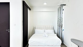 Trefoil by Manhattan Group