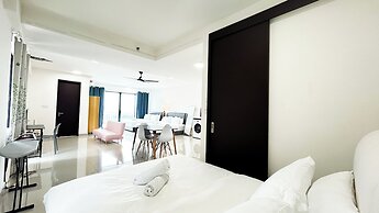 Trefoil by Manhattan Group