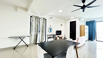 Trefoil by Manhattan Group