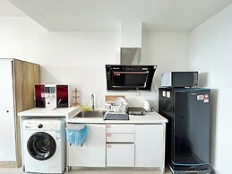 Trefoil by Manhattan Group