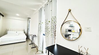 Trefoil by Manhattan Group