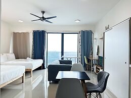 Trefoil by Manhattan Group