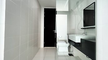 Trefoil by Manhattan Group