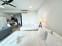 Trefoil by Manhattan Group