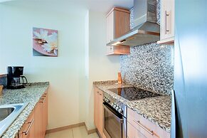 Beachfront Apartment in Roses