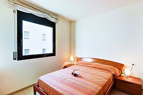 Beachfront Apartment in Roses