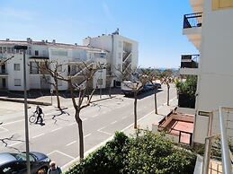 Beachfront Apartment in Roses