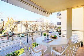 Beachfront Apartment in Roses