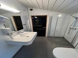 Spacious Holiday Home in Kinsarvik