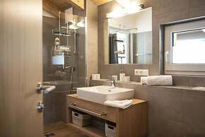 Penthouse in Salzburg With Balcony Views