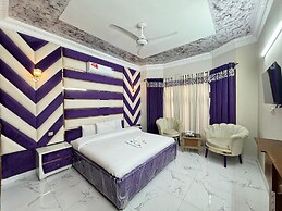 Decent Family Guest House