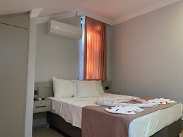 Casa De Levi̇ssi̇ Hotel Oludeni̇z