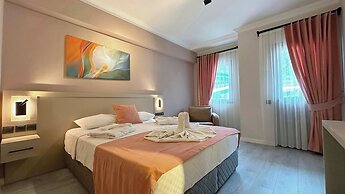 Casa De Levi̇ssi̇ Hotel Oludeni̇z