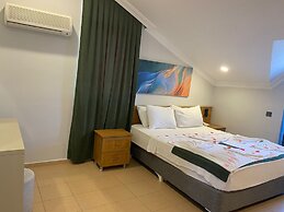 Casa De Levi̇ssi̇ Hotel Oludeni̇z