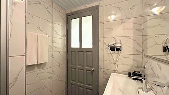 Casa De Levi̇ssi̇ Hotel Oludeni̇z