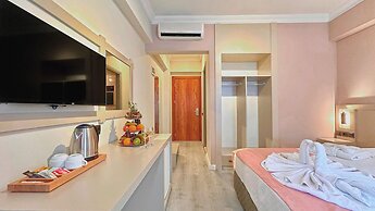 Casa De Levi̇ssi̇ Hotel Oludeni̇z