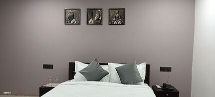 HOTEL BLACK GRAPES INN