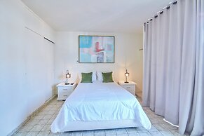 Modern Santo Domingo Condo in Heart of Gazcue