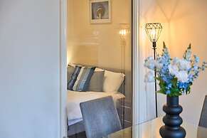 Host Stay Three Graces Getaway