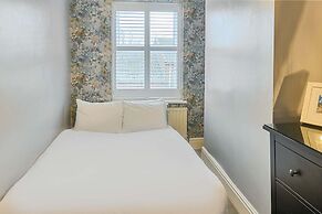 Host Stay Railway Cottages