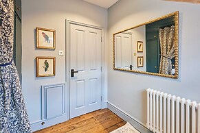 Host Stay The Rooftop Gallery