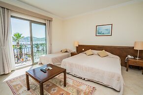 Amilla Beach Resort
