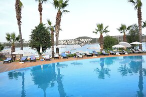 Amilla Beach Resort