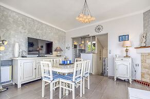 Apartment in Mountain Gateway