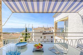 Apartment in Mountain Gateway