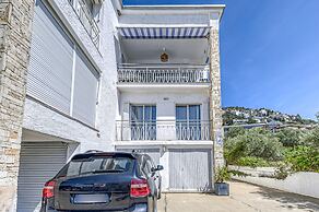 Apartment in Mountain Gateway