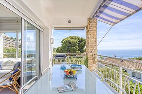 Apartment in Mountain Gateway