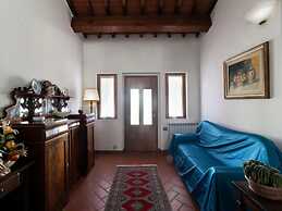 Farmhouse in Tuscany With Pool & Valley Views