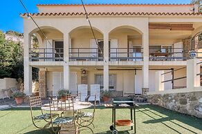 Pretty Apartment With Balcony