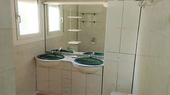 Pretty Apartment With Balcony