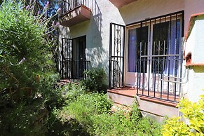 Spacious Apt. With Barbecue in Roses