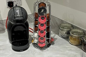 Cozy 2-bed Apartment in Grays