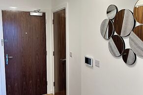 Cozy 2-bed Apartment in Grays